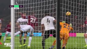 West Ham - Fulham : Chicharito marque un but de renard… de la main 