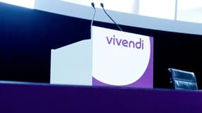 Le logo du groupe Vivendi, durant un meeting général le 19 avril 2018 à Paris