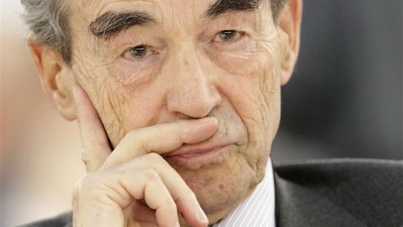 L'ancien ministre socialiste de la Justice Robert Badinter, qui a inspiré et préfacé un rapport sur la délinquance diffusé mardi, dénonce un "concours Lépine de la compassion" et une "exploitation cynique" des chiffres de la délinquance, à contrario de la