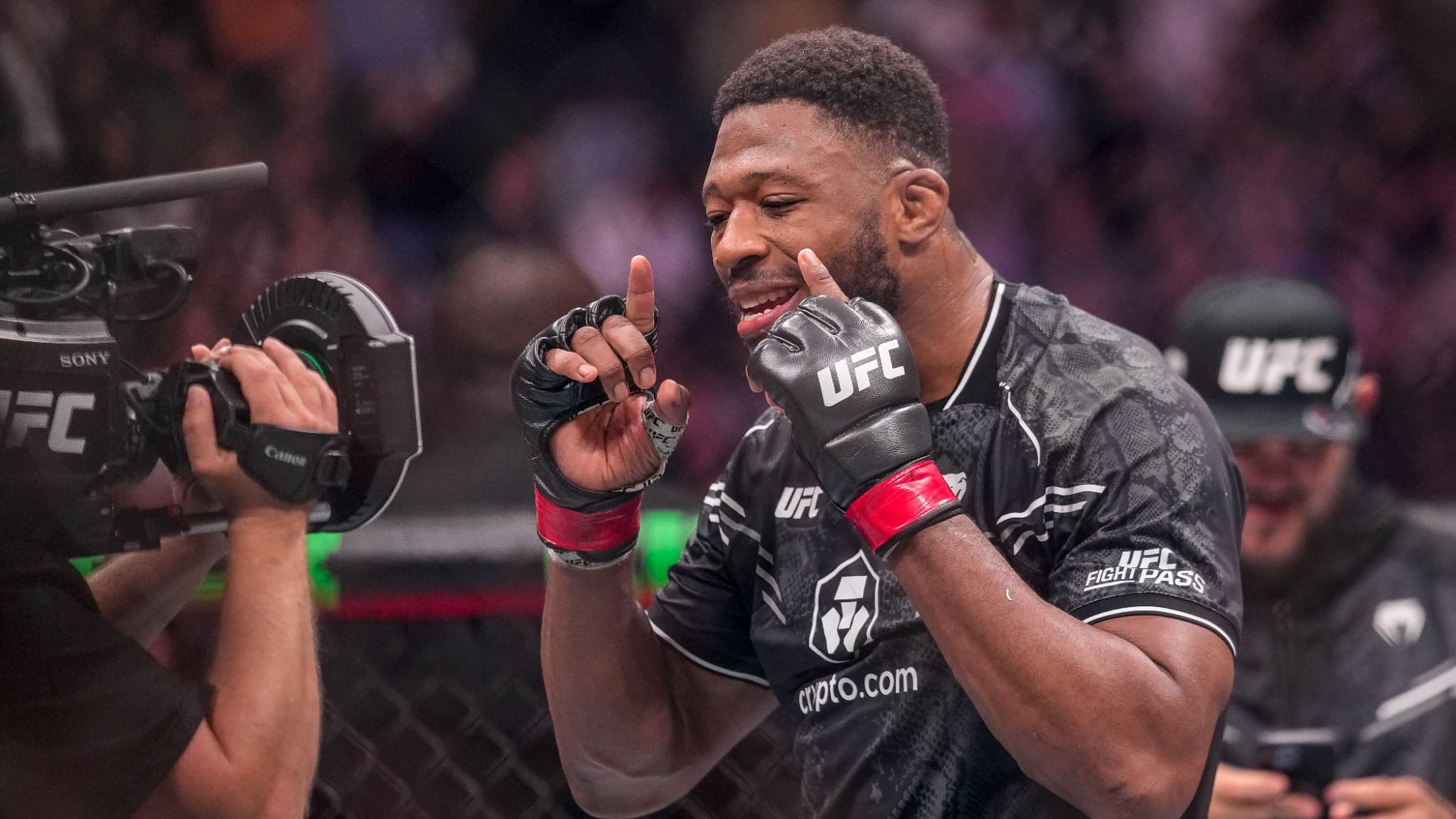 UFC PARIS 2025: PRIZE MONEY, BONUS... COMBIEN D'ARGENT GAGNENT LES COMBATTANTS DE L'ORGANISATION?