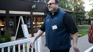 Reid Hoffman veut soutenir une association au profit des anciens combattants.