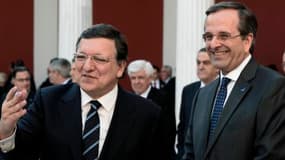 Le président de la Commission européenne, José Manuel Barroso (à gauche) et  le Premier ministre grec, Antonis Samaras (à droite), ce mercredi 8 janvier.