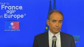 Jean-François Copé a jugé dimanche que Manuel Valls était "en profond décalage" avec ce qu'ont exprimé les Français dans ce scrutin européen.