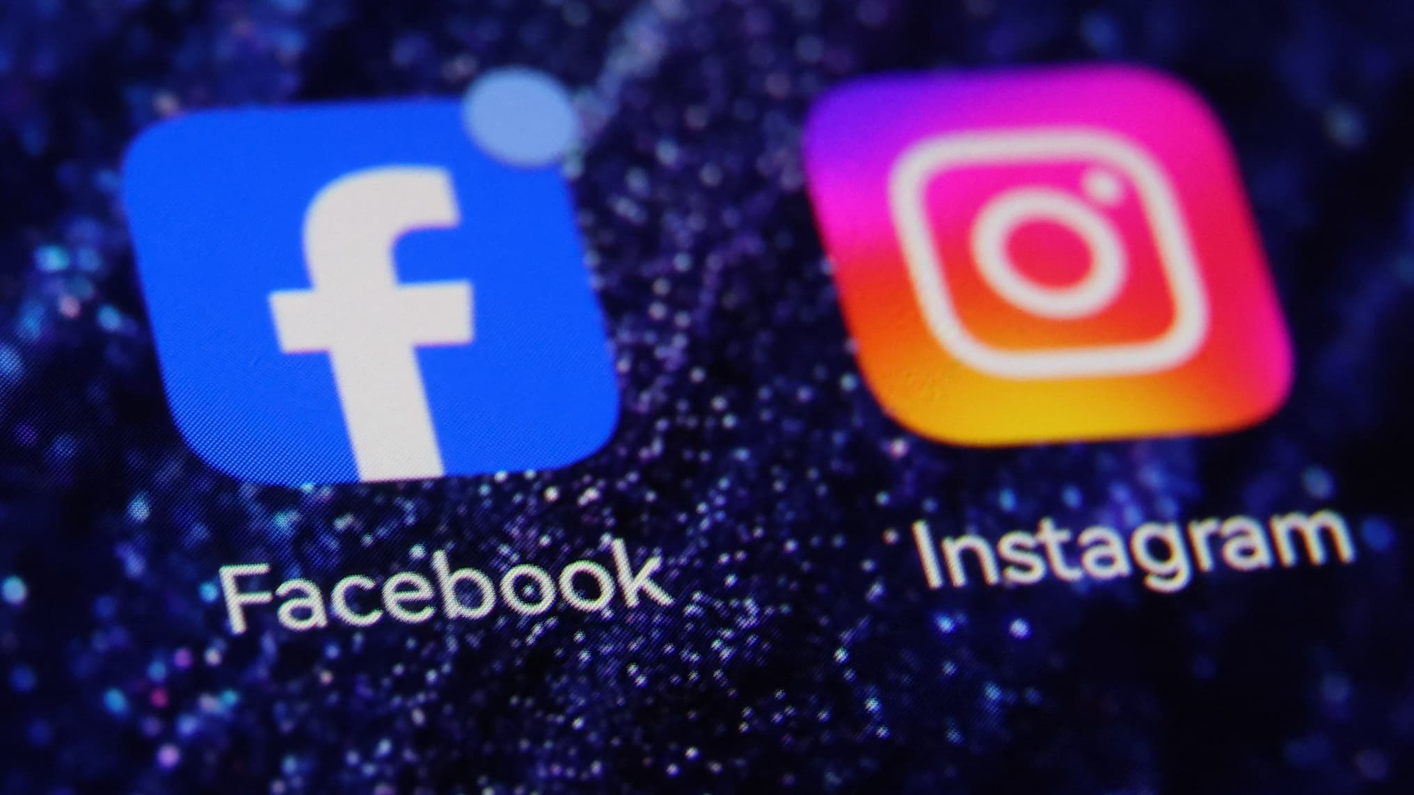 Meta'ya Facebook ve Instagram Arayüzlerini Değiştirme Emri: Aksi Halde Büyük Ceza