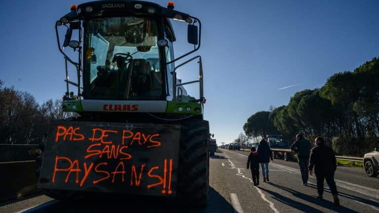 Blocage de l'A64 par les agriculteurs : le trafic routier explose