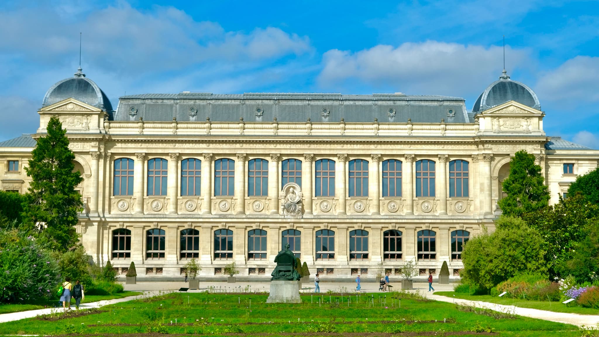 UN BUTIN À 600.000 EUROS: LE MUSÉUM D'HISTOIRE NATURELLE CAMBRIOLÉ À PARIS, PLUSIEURS PÉPITES D'OR DÉROBÉES