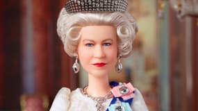 Une Barbie à l'effigie de la reine Elizabeth II, dévoilée le 21 avril 2022.