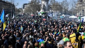 À Paris, manifestation pour un "vrai changement de régime en Algérie", le 7 avril 2019.