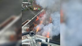 Le feu s'est déclaré dans un bâtiment désaffecté.