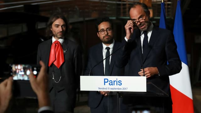 Cédric Villani, Mounir Mahjoubi et Edouard Philippe le 8 septembre 2017 à Paris. 
