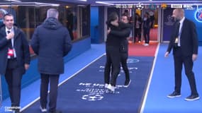 Les deux hommes se sont sautés dans les bras à moins d'une heure du coup d'envoi de PSG-Barça, le 10 avril 2024.