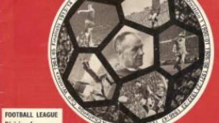 "The Anfield Review", le programme d'avant-match de la rencontre MU-Arsenal en 1971
"The Anfield Review", le programme d'avant-match de la rencontre MU-Arsenal en 1971