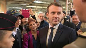 Emmanuel Macron auprès des militaires.