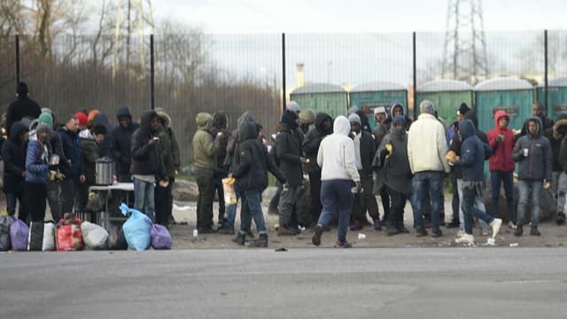 Des migrants à Calais le 2 février 2018
