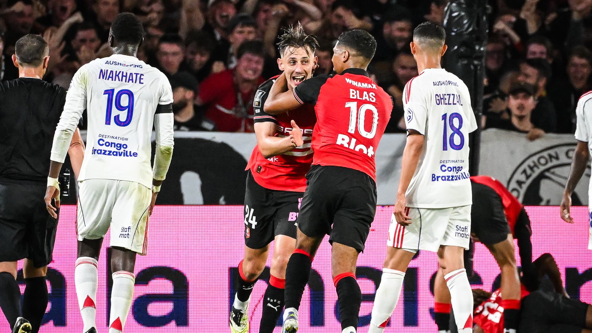 RENNES-OL: "OU ALORS LE VAR S'EST TROMPÉ...", ANTHONY ROUAULT DONNE SA VERSION FACE À LA COLÈRE LYONNAISE
