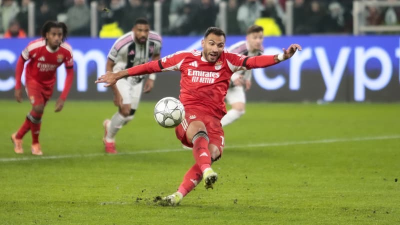 Ligue des champions: Vangelis Pavlidis envoie son penalty dans les nuages, Mourinho n'en revient pas