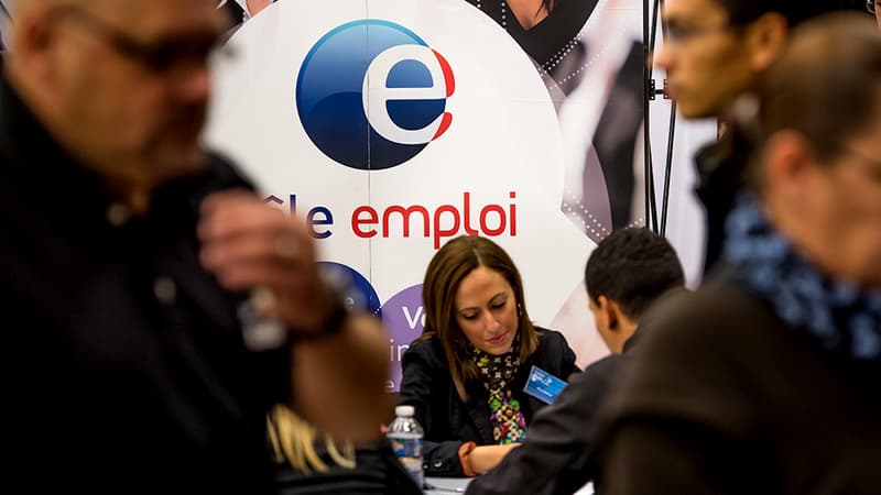 Le prochain rendez-vous autour de l'assurance chômage sera en 2016, rappelle l'Elysée.