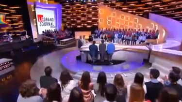Le plateau du Grand Journal de Canal +, émission phare de la chaîne cryptée.