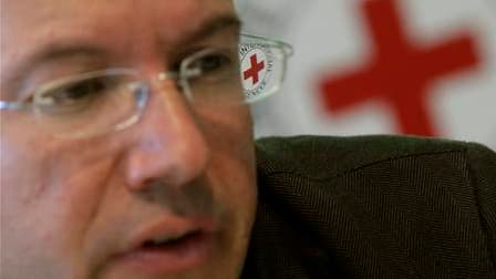 Yves Daccord, directeur général de la Croix-Rouge. Dans son rapport "Soins en danger", l'organisation humanitaire souligne que le nombre d'attaques dirigées contre des hôpitaux et le personnel de santé dans les zones de conflit est en hausse et qu'il met