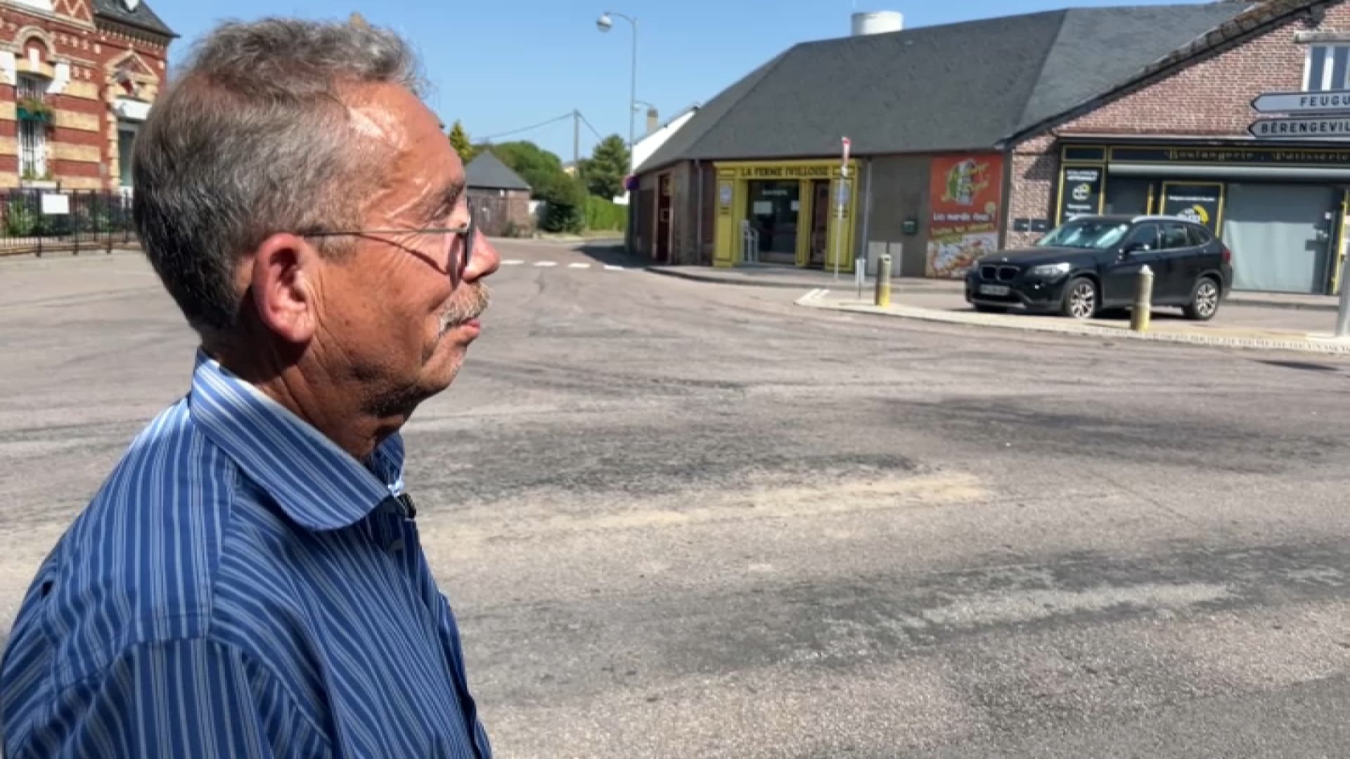 "LES ADMINISTRÉS SONT CONTENTS": À QUITTEBEUF, LE MAIRE ACHÈTE ET RÉNOVE DES BÂTIMENTS AVEC SES PROPRES FONDS POUR REVITALISER SA COMMUNE