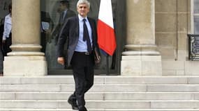 Bien décidé à ce que le centre droit soit présent à l'élection présidentielle de 2012, Hervé Morin (photo) a accepté de "jouer collectif" avec Jean-Louis Borloo, quitte à devoir s'effacer devant le président du Parti radical pour incarner cette candidatur