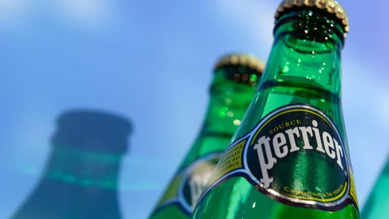 Dans le cadre de la commission d'enquête contre Nestlé, les experts ont rendu un avis sanitaire défavorable pour continuer à exploiter l'eau des puits Perrier en tant qu'"eau minérale naturelle" (photo d'illustration).