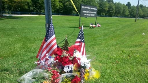 Mémorial en hommage aux victimes de la fusillade de Chattanooga, le 17 juillet 2015