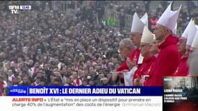 Au Vatican, des fidèles du monde entier sont venus rendre hommage à Benoit XVI pour ses funérailles