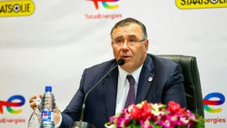 Le PDG de Total Energies, Patrick Pouyanné, s'exprime lors d'une conférence de presse à Paramaribo, au Suriname, le 13 septembre 2023.