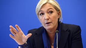Marine Le Pen, ici le 4 décembre à Nanterre, n'hésite pas à marquer sa différence par rapport à son père.