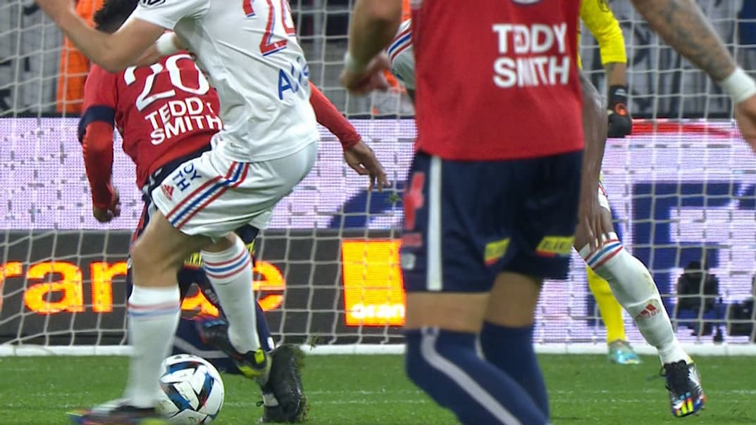 Johann Lepenant contre Lille Johann Lepenant contre Lille