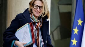 La ministre du Travail et de l'Emploi a évoqué cette idée de monétiser la cinquième semaine de congés payés après le discours de François Bayrou, présentant le plan de redressement des finances publiques.