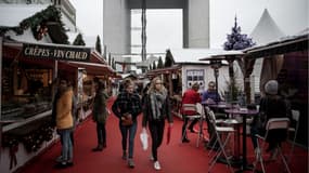 Le marché de Noël de la Défense est le plus grand de la région.