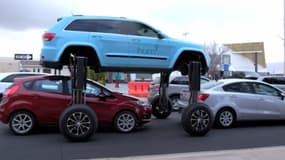 Marre de patienter dans les bouchons ? Avec cette Jeep vous pourriez rouler au-dessus de la circulation!