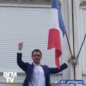 Florian Philippot décroche un drapeau européen d'un centre des impôts