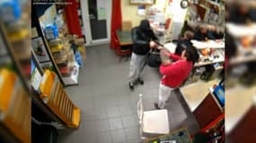 La vidéo de la scène de braquage a fait le tour des réseaux sociaux.