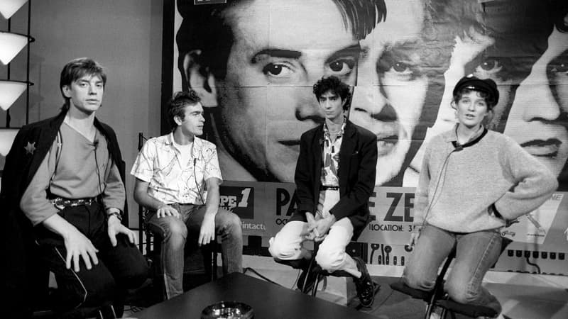 Le groupe "Téléphone" avec Jean-Louis Aubert, Richard Kolinka, Louis Bertignac et Corinne Marienneau, le 8 octobre 1984 sur le plateau de TF1.