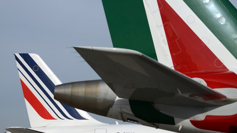 La compagnie Alitalia est placée sous tutelle.