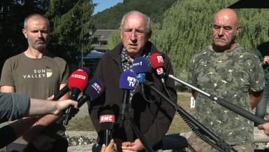 Le maire du Vernet, François Balique, lors d'une conférence de presse le 14 juillet, après la disparition d'Emile.