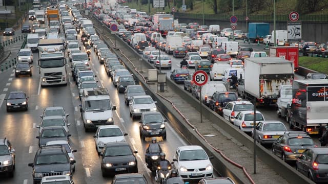 La mesure d'aide serait ouverte aux professionnels parisiens et aux professionnels de la petite couronne qui viennent travailler à Paris.