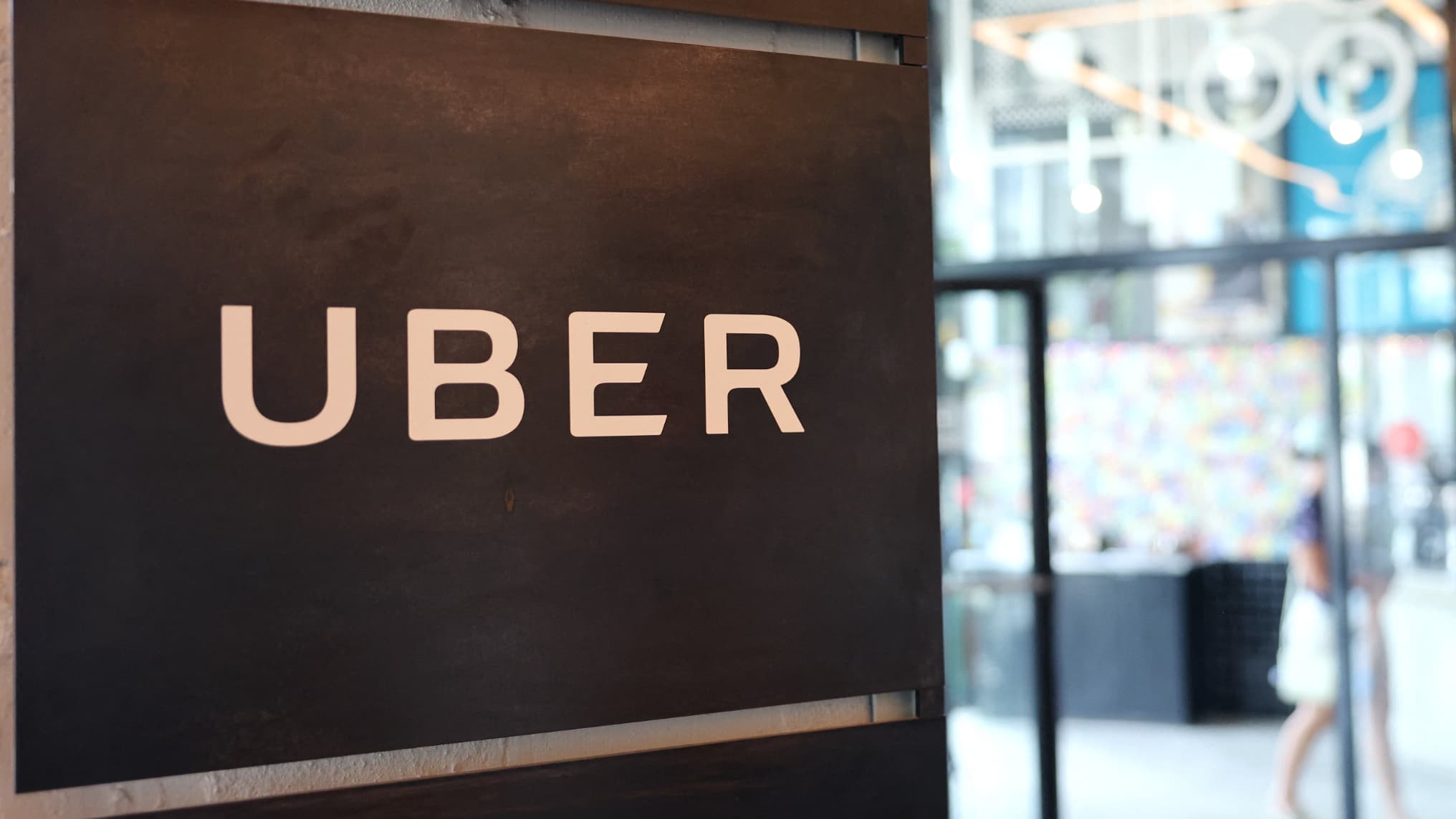 PRENDRE UN TRAIN UBER POUR ALLER À LONDRES? LA COMPAGNIE QUI VA CONCURRENCER L'EUROSTAR SOUS LA MANCHE UTILISERA LA MARQUE AMÉRICAINE DE VTC