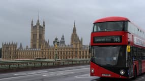 Un bus à Londres (illustration)