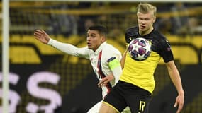 Erling Haaland (à droite) et Thiago Silva