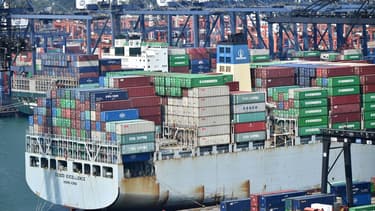 Un porte-conteneur à Hong Kong en octobre 2019
