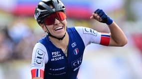 Célia Géry est sacrée championne du monde U23 lors des championnats du monde de cyclisme sur route 2025 à Kigali au Rwanda