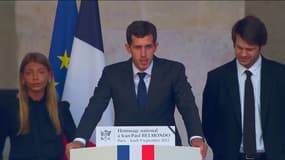 Victor Belmondo rend hommage à son grand-père Jean-Paul Belmondo le 9 septembre 2021