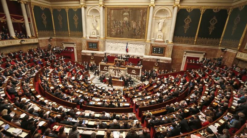 Un changement constitutionnel n'oblige plus le président à consulter l'Assemblée nationale depuis 2008.