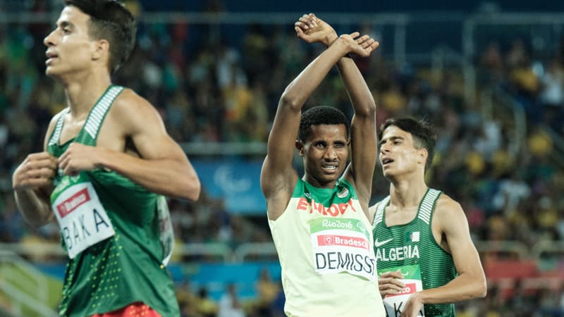 L'arrivée du 1500m T13 aux Jeux paralympiques