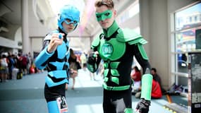 Deux adolescents déguisés lors du Comic Con de San Diego le 21 juillet 2017 