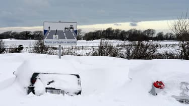 En 2013, d'importantes chutes de neige ont beaucoup perturbé le trafic dans la Manche.